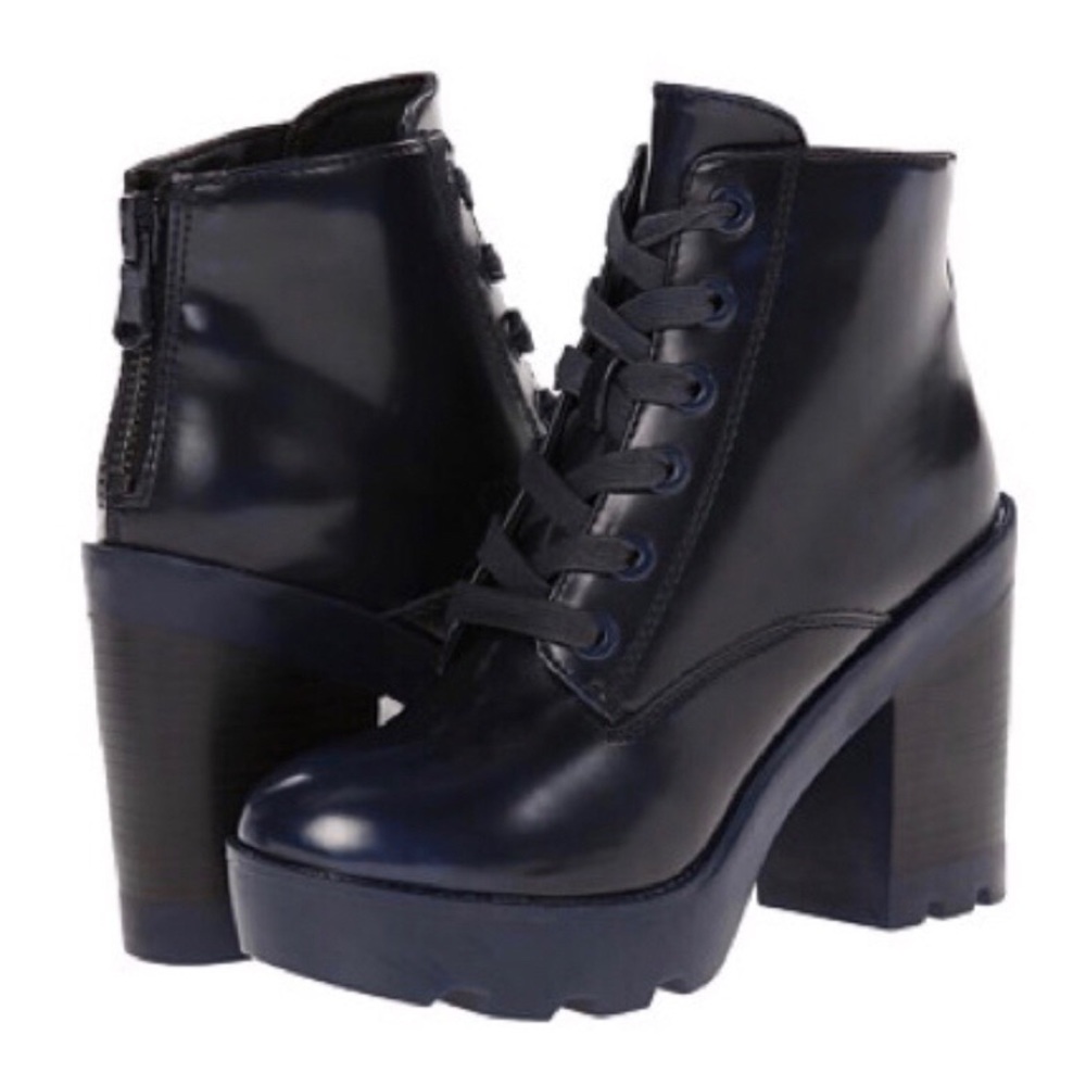 Aldo “Serinna” Navy Booties —Blogger Favorite